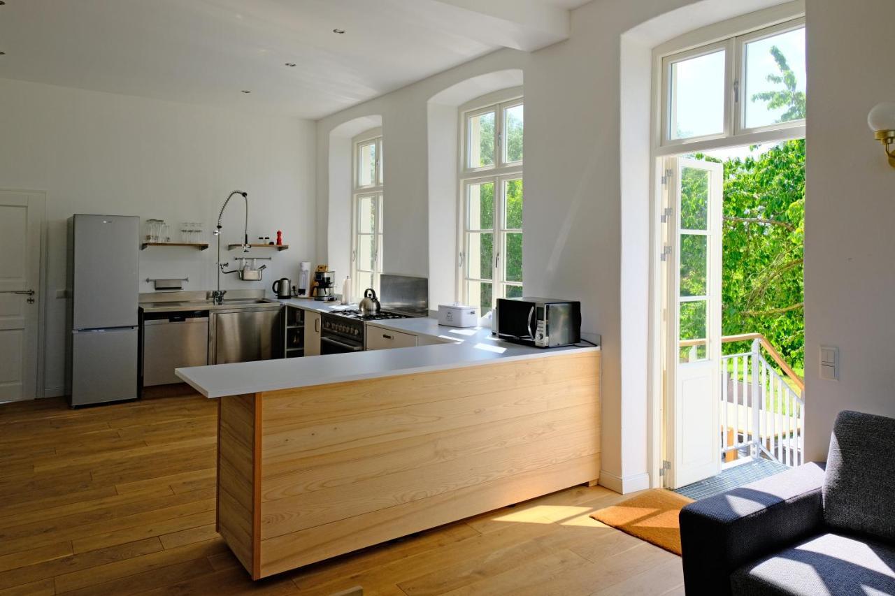 Gutshaus Fewo Luebeck Dassow ภายนอก รูปภาพ