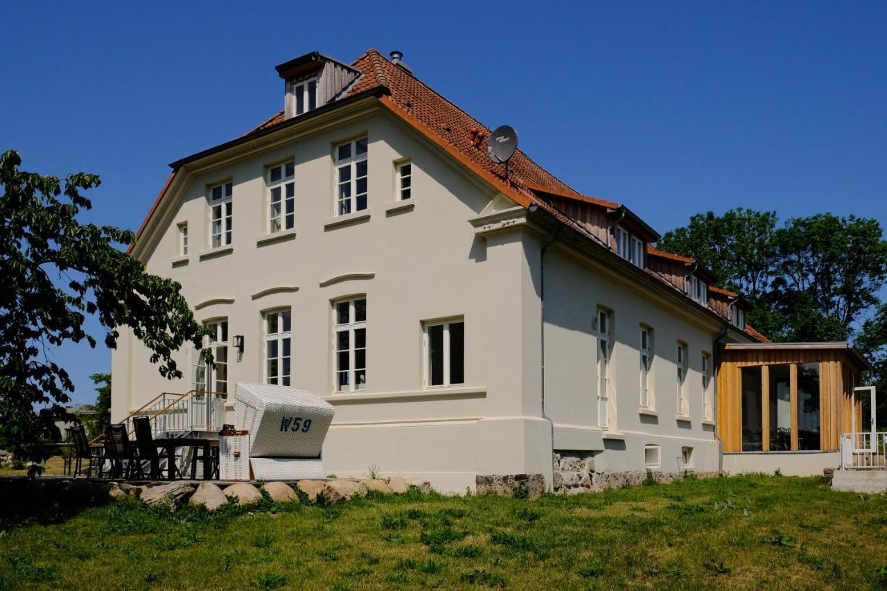 Gutshaus Fewo Luebeck Dassow ภายนอก รูปภาพ