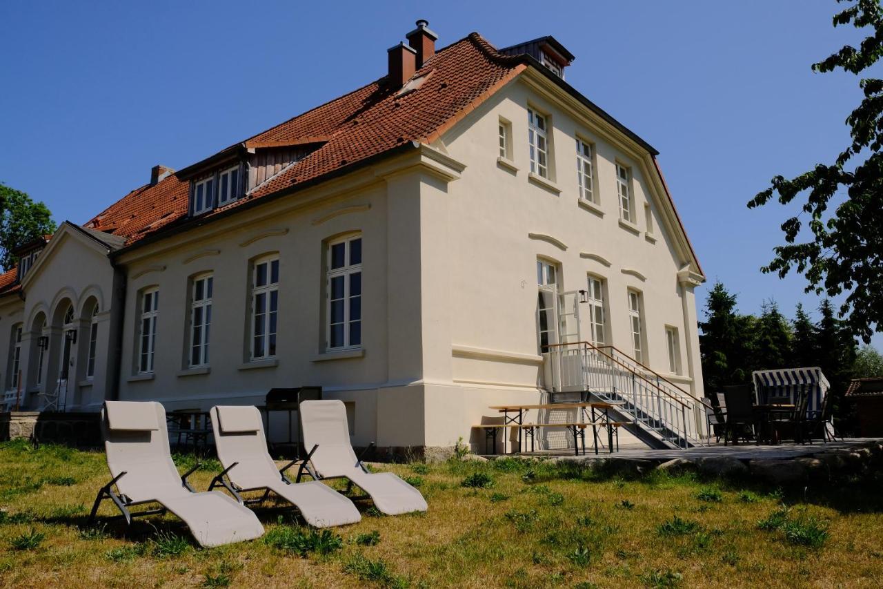 Gutshaus Fewo Luebeck Dassow ภายนอก รูปภาพ